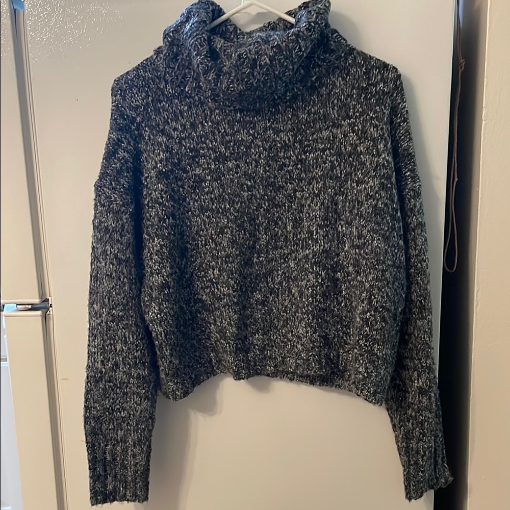 Stanton‎ Cozy Black and Gray Women's Cowl Neck Sweater Size small/medium